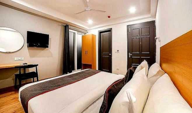 Collection O Kailash Enclave Delhi  Esterno foto